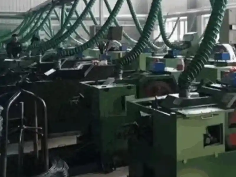 Fastener production machine